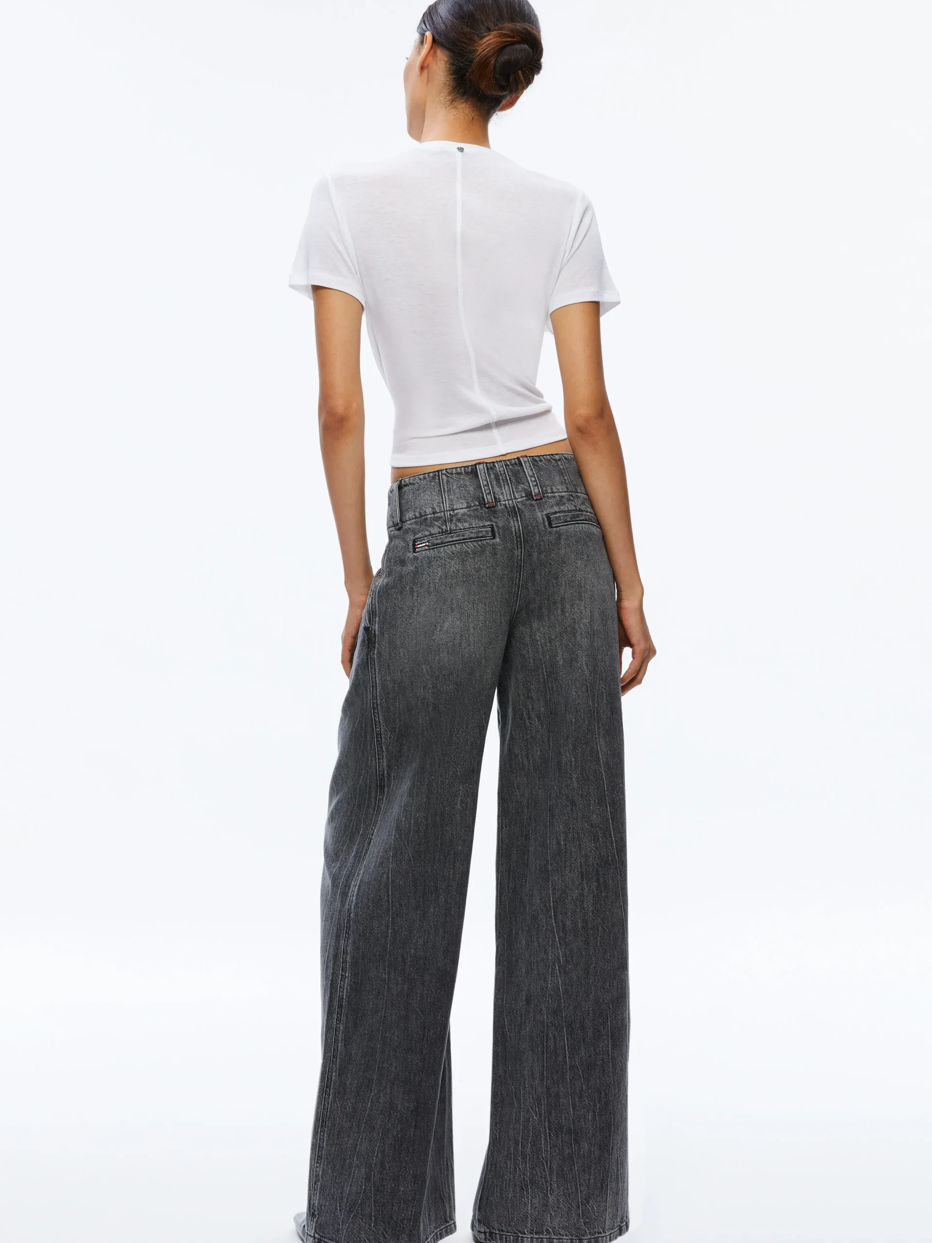ANDERS LOW RISE PLEATED JEAN