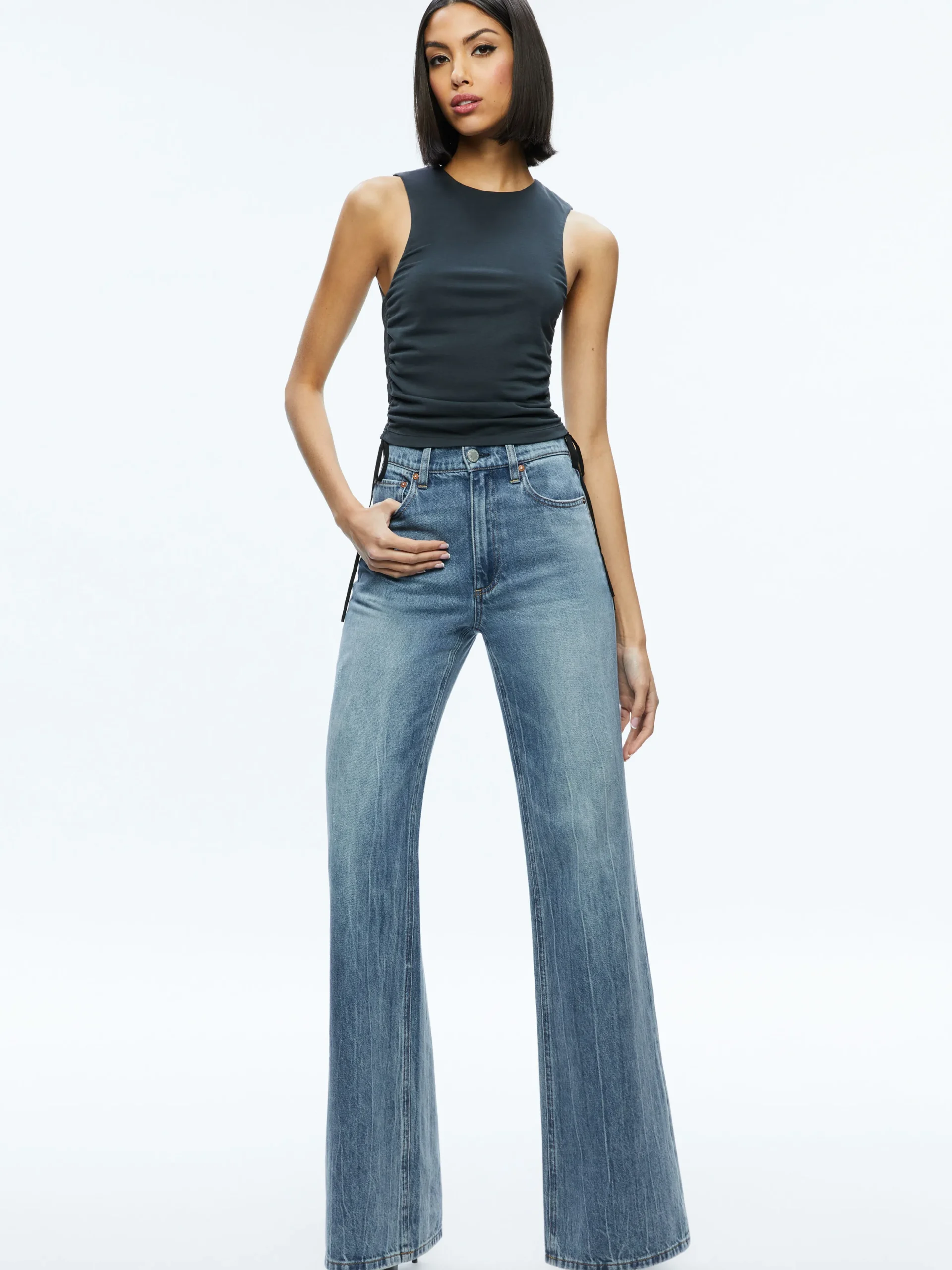 CHRISSY CREWNECK RUCHED CROP TOP