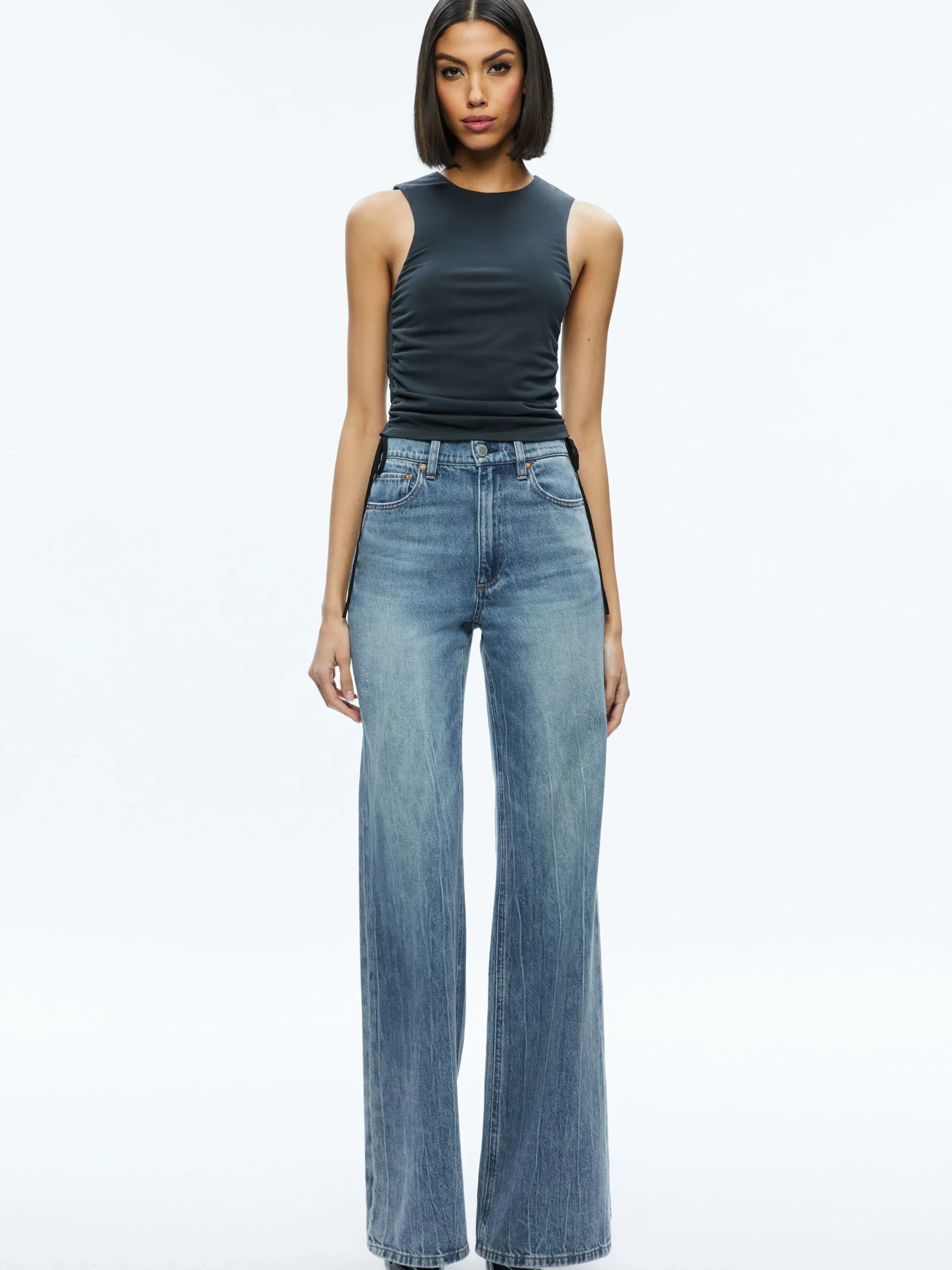 CHRISSY CREWNECK RUCHED CROP TOP