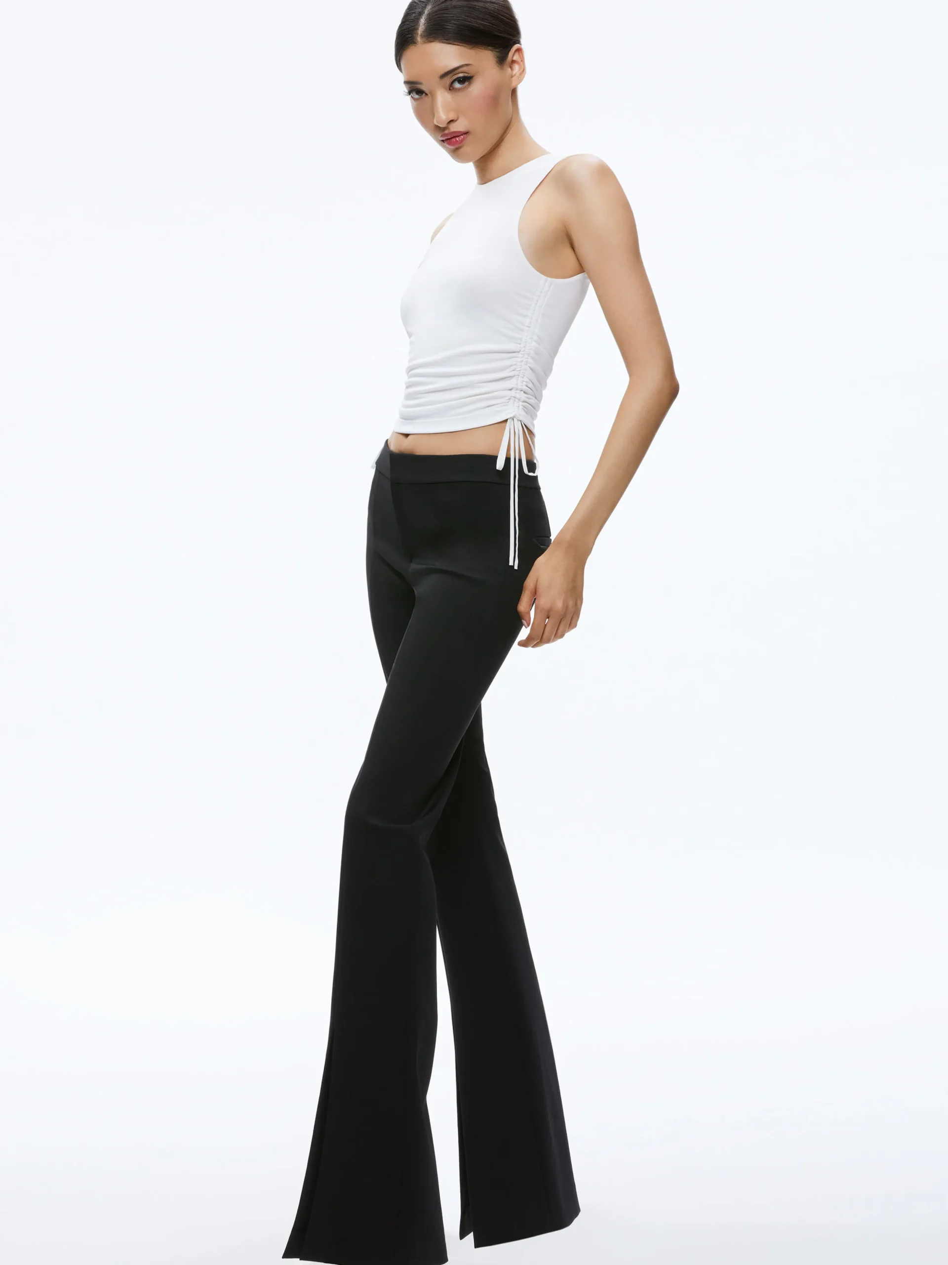 CHRISSY CREWNECK RUCHED CROP TOP