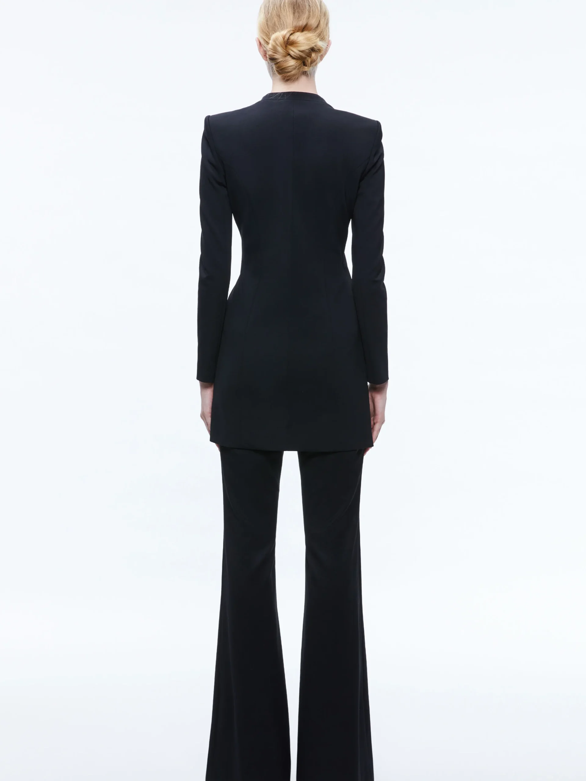 LUCIEN CURVED V-NECK FITTED BLAZER