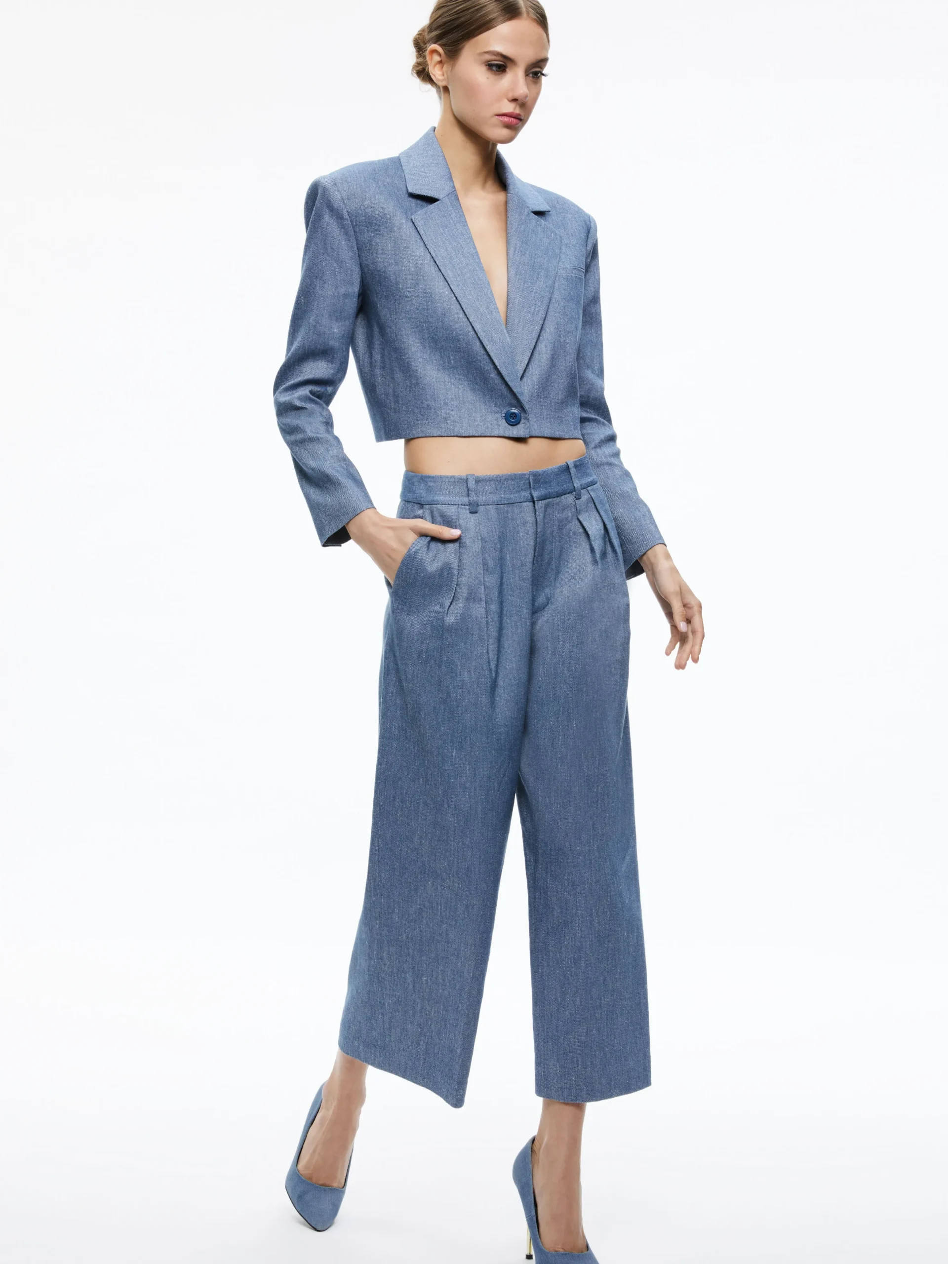 SHAN CROPPED CHAMBRAY BLAZER