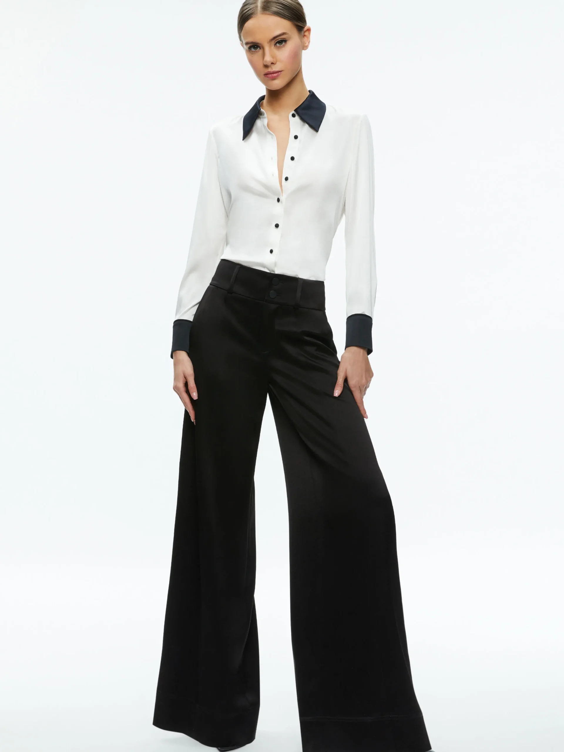 WILLA FITTED PLACKET TOP