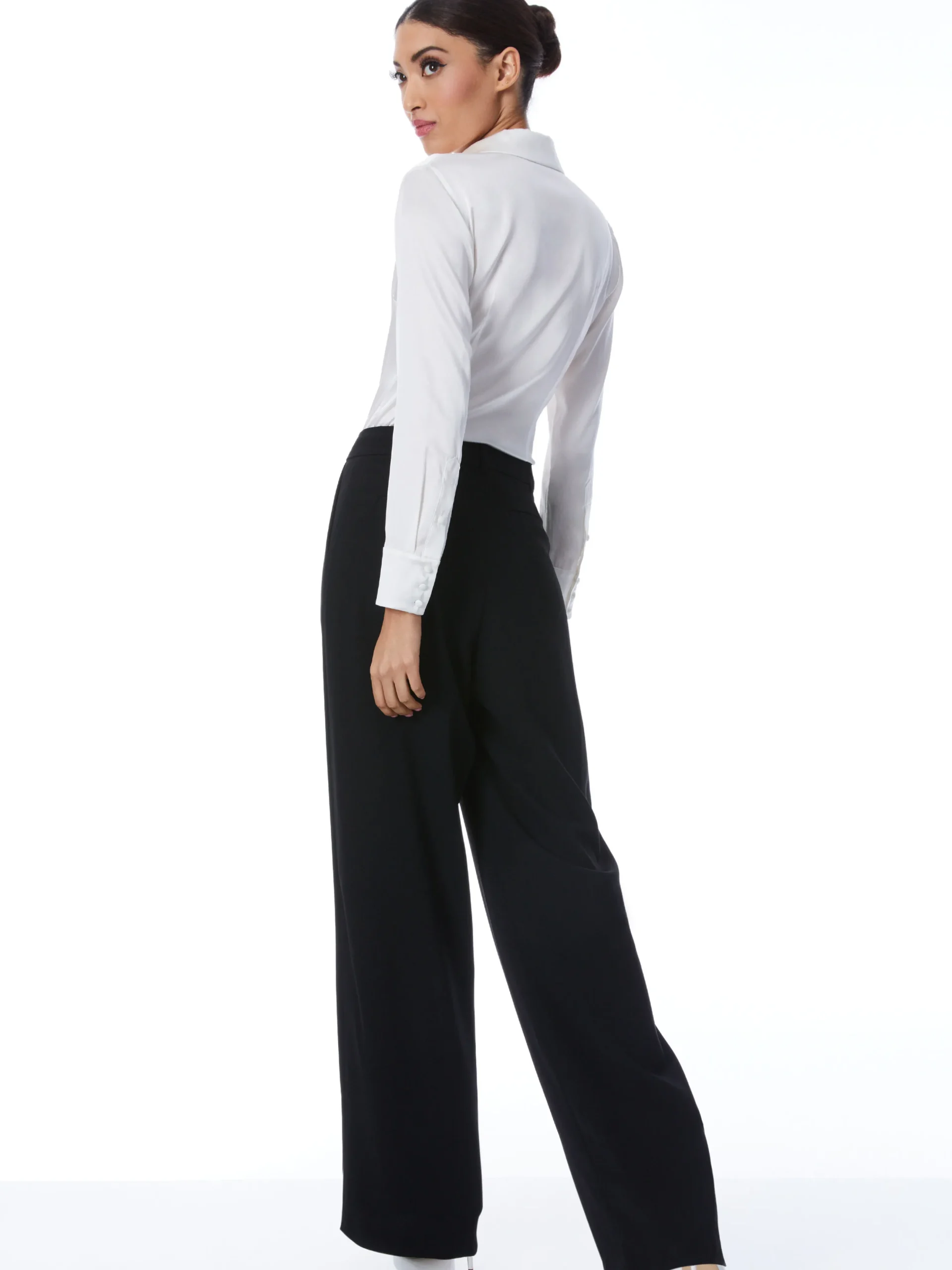 WILLA FITTED PLACKET TOP