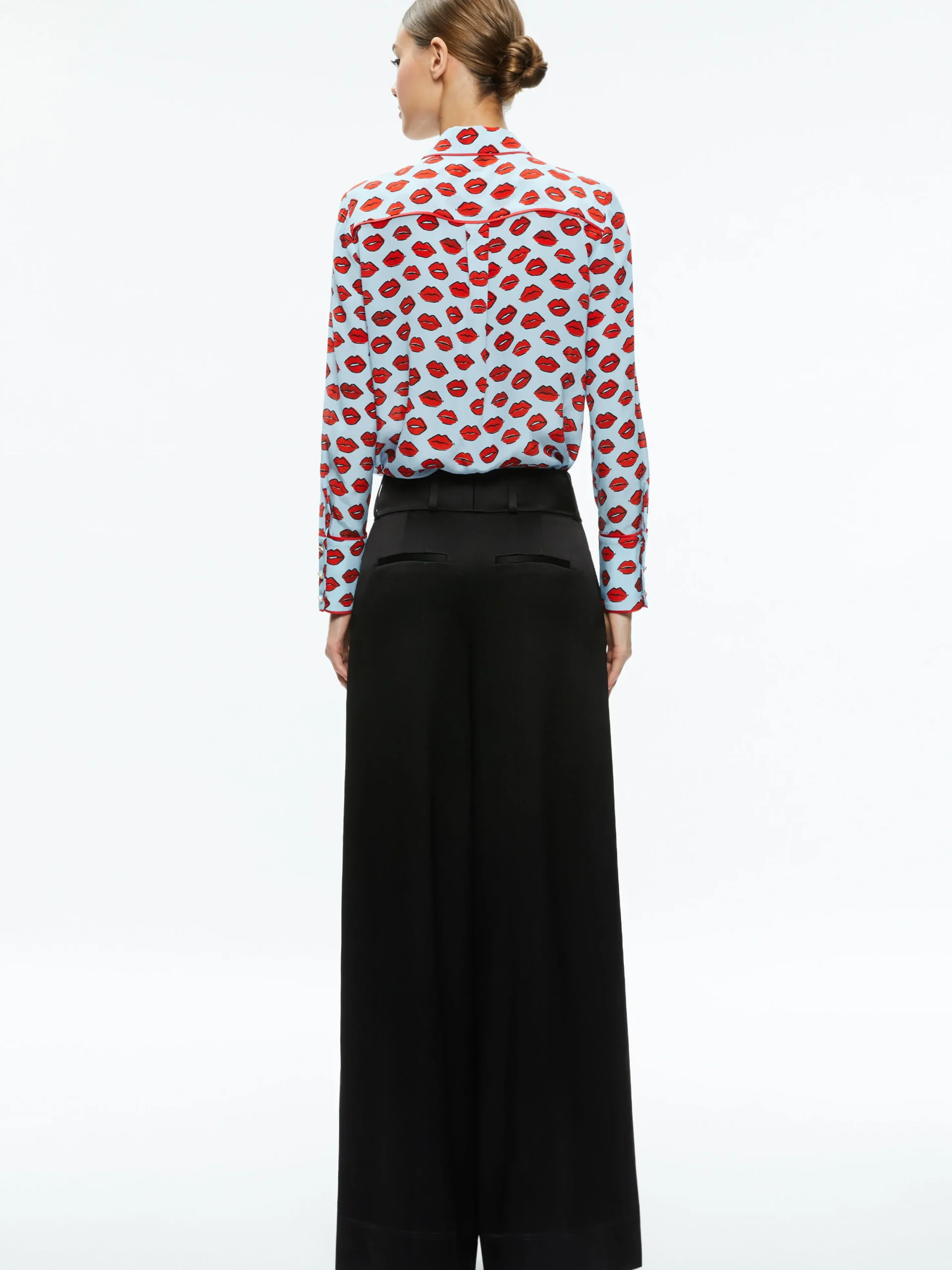 WILLA PLACKET TOP WITH PIPING